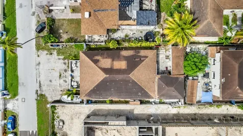 Hampshire Street 18 New Providence Paradise Island BS