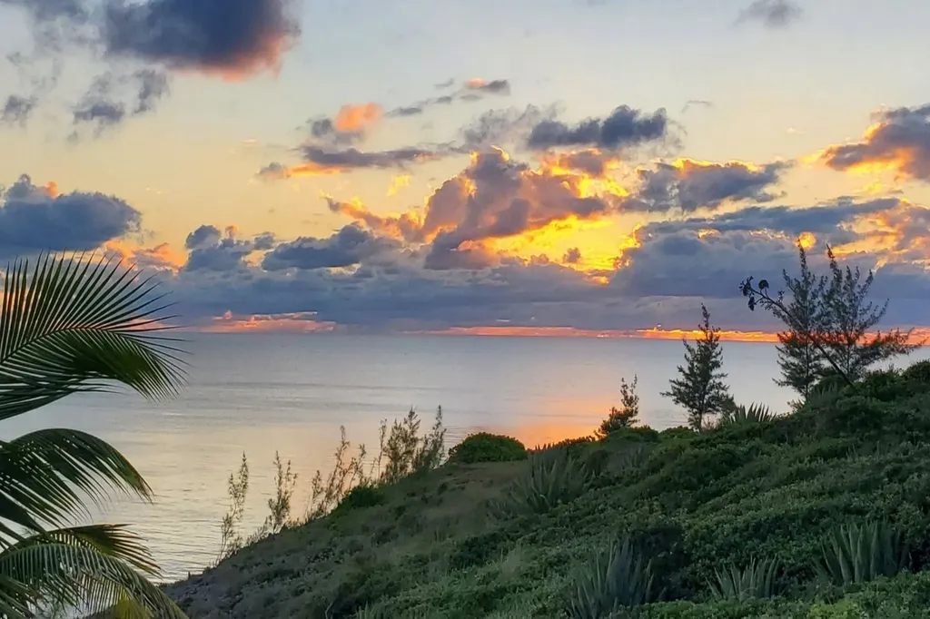 Lazy Shore Road Eleuthera BS