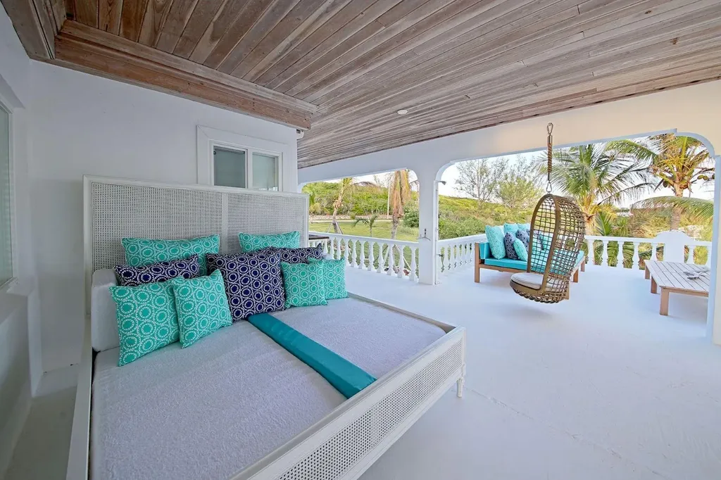 Lazy Shore Road Eleuthera BS