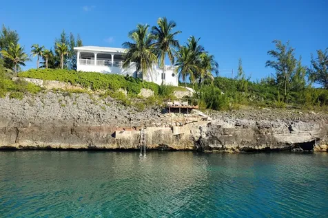 Lazy Shore Road Eleuthera BS