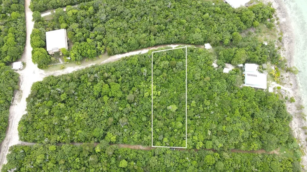Lot 15, Lubbers Cay Abaco BS