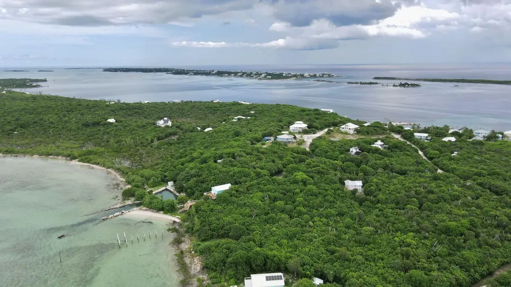 Lot 15, Lubbers Cay Abaco BS