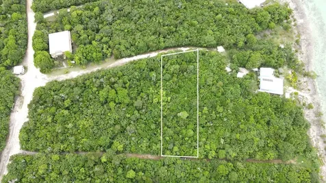 Lot 15, Lubbers Cay Abaco BS
