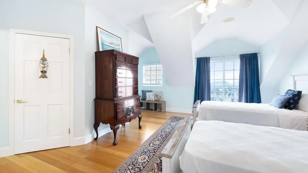 Lagoon Court Condo New Providence Paradise Island BS