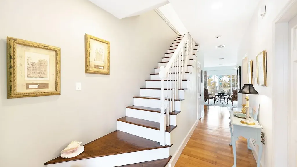 Lagoon Court Condo New Providence Paradise Island BS