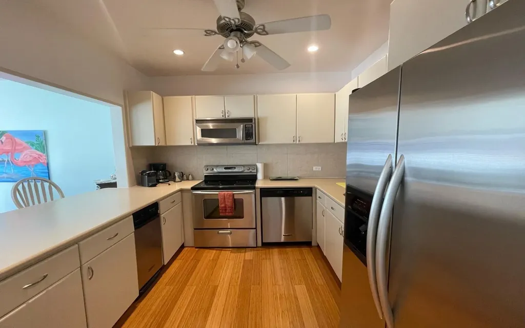 Lagoon Court Condo New Providence Paradise Island BS