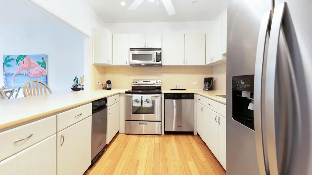 Lagoon Court Condo New Providence Paradise Island BS