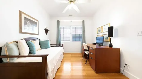 Lagoon Court Condo New Providence Paradise Island BS