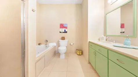 Lagoon Court Condo New Providence Paradise Island BS