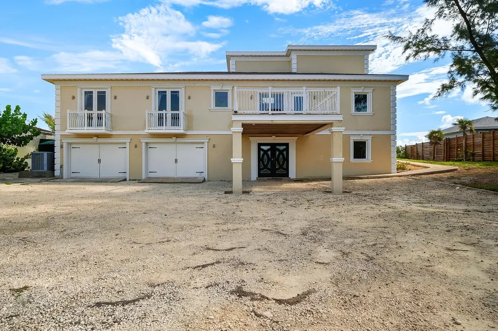 Cut Pearl, The Cut Exuma BS