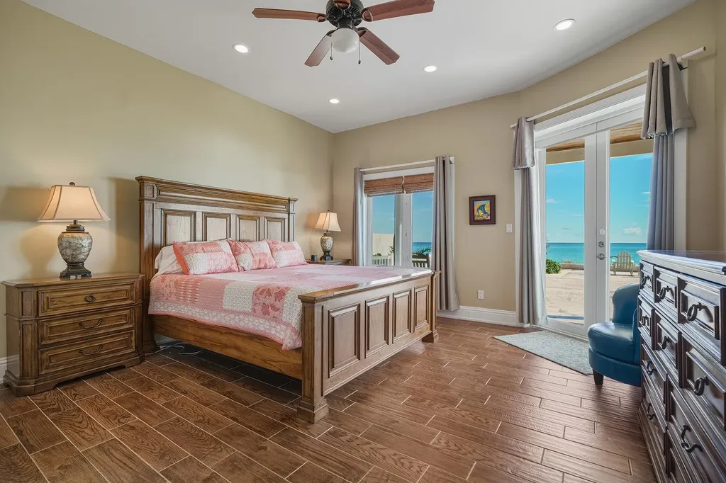 Cut Pearl, The Cut Exuma BS