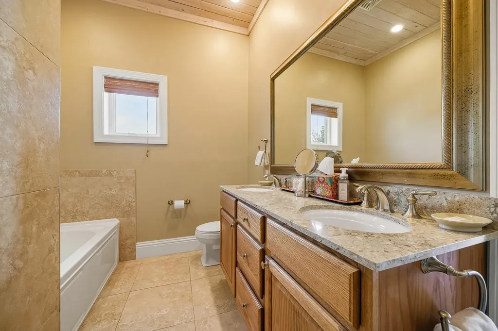 Cut Pearl, The Cut Exuma BS