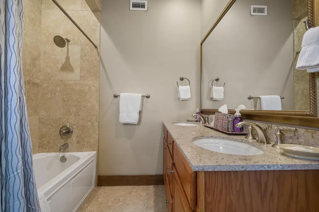 Cut Pearl, The Cut Exuma BS