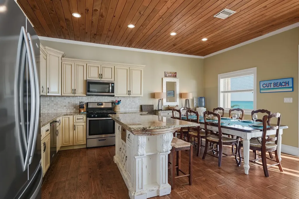 Cut Pearl, The Cut Exuma BS