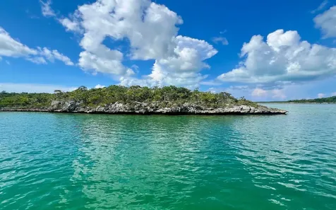 Big Bullard Cay Exuma BS