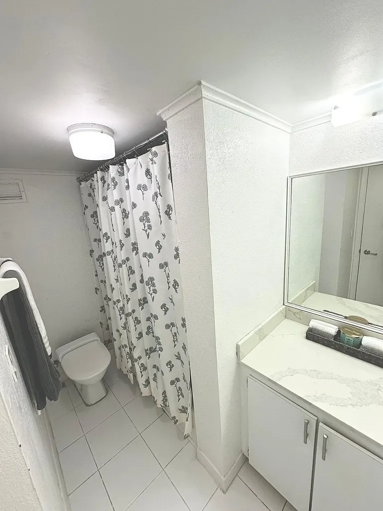 Delaporte Point New Providence Paradise Island BS