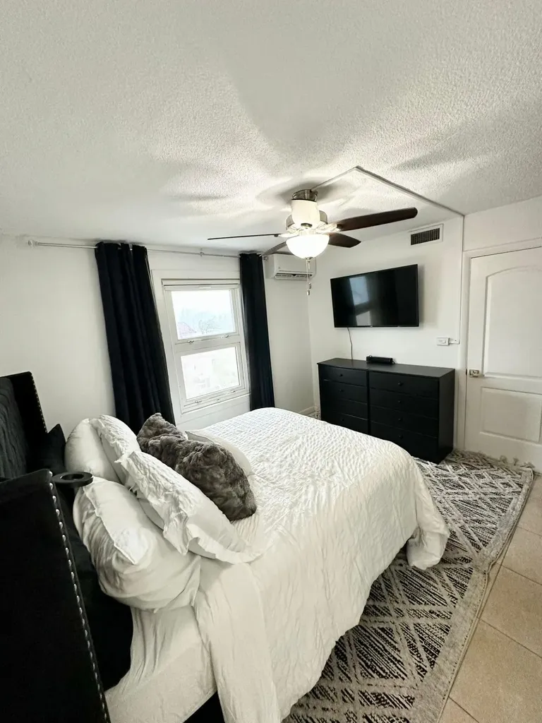 Delaporte Point New Providence Paradise Island BS