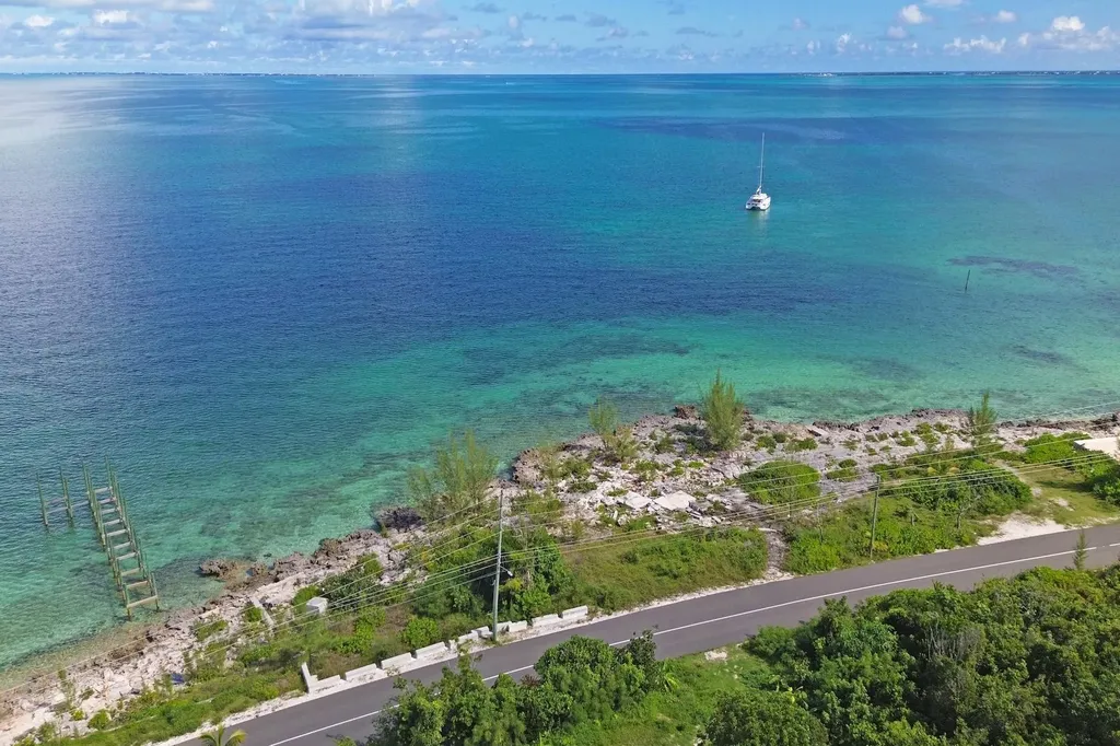 Lot 5, Block 6 Abaco BS