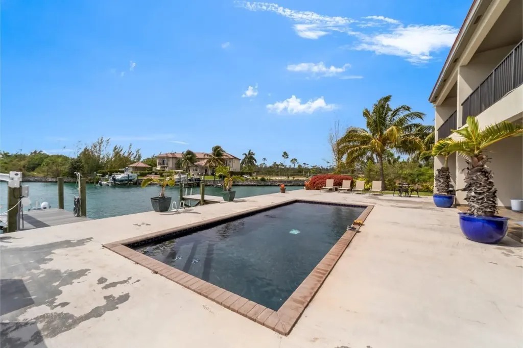 Fords Road Grand Bahama Freeport BS