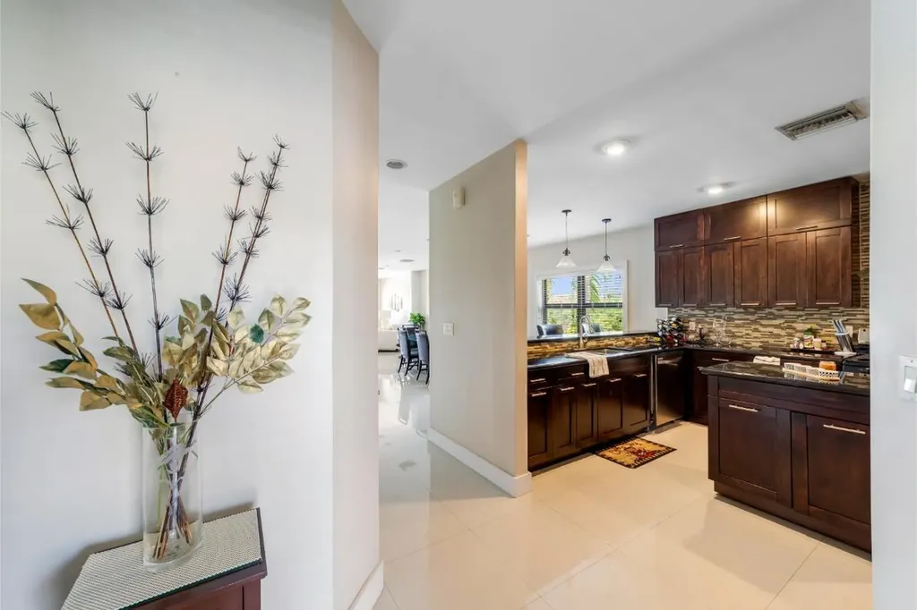 Fords Road Grand Bahama Freeport BS