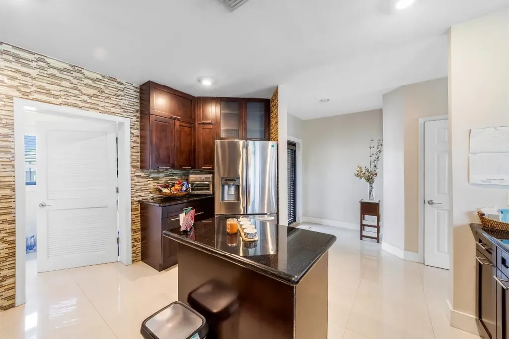 Fords Road Grand Bahama Freeport BS