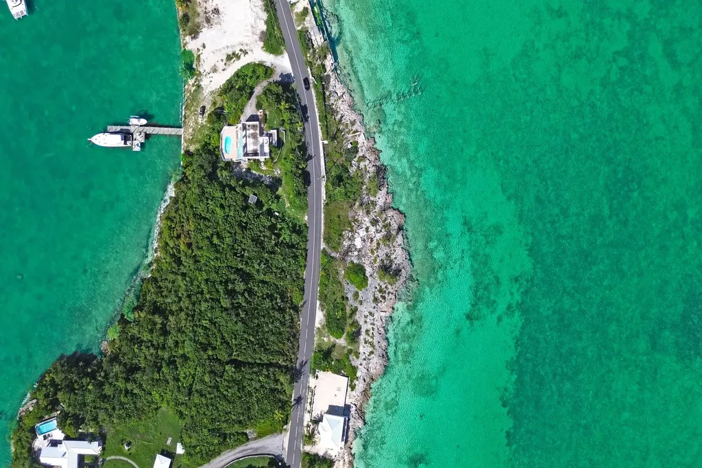 Lot 4, Block 6 Abaco BS