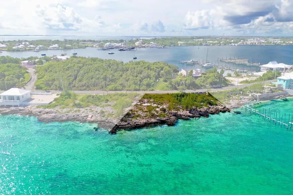 Lot 4, Block 6 Abaco BS
