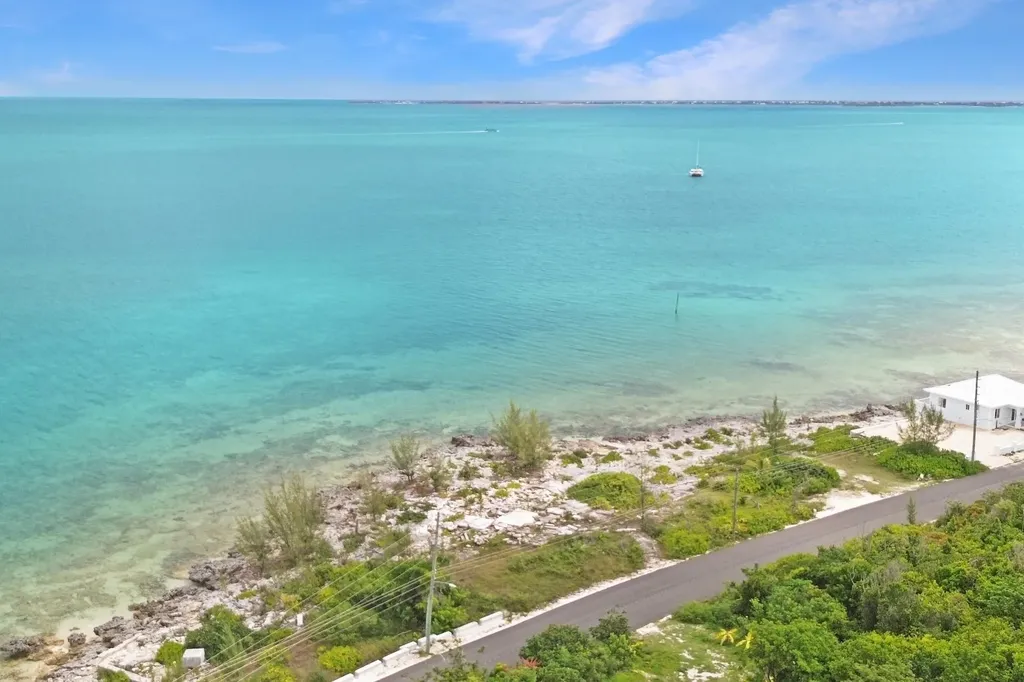 Lot 4, Block 6 Abaco BS