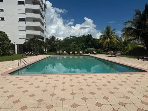 Silver Point Condo Grand Bahama Freeport BS