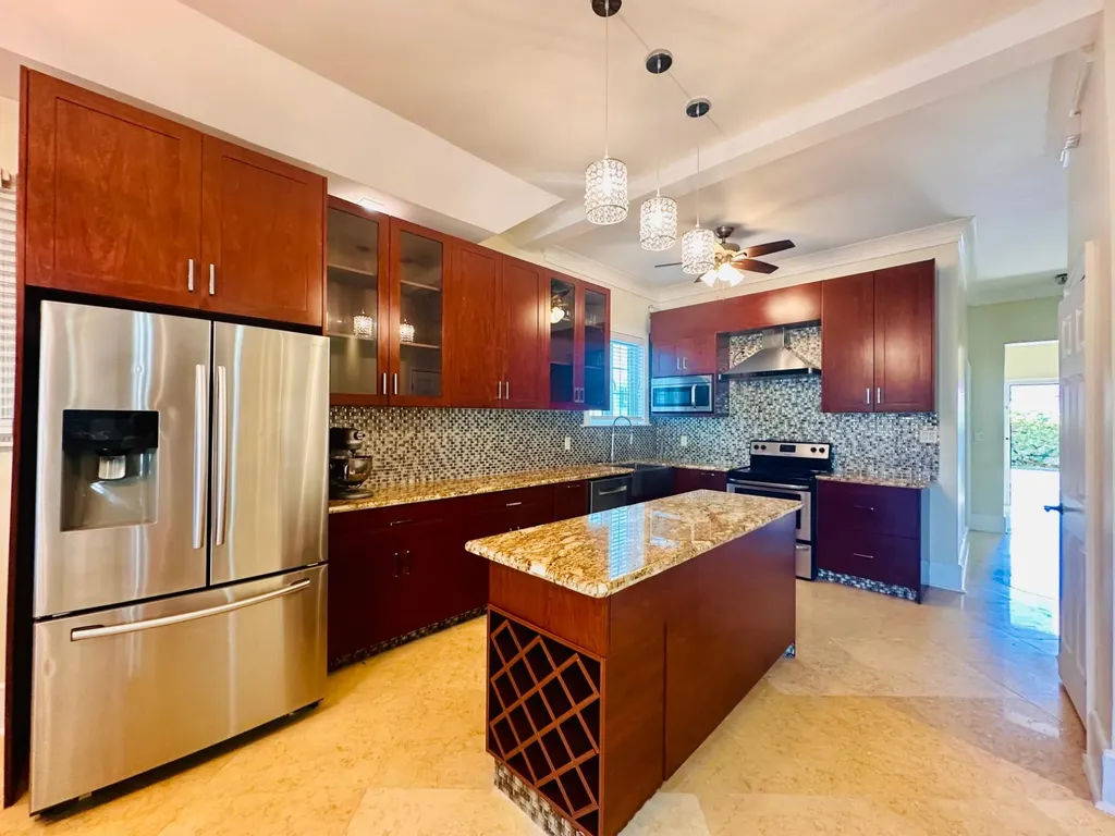 Jacaranda Close 21 New Providence Paradise Island BS