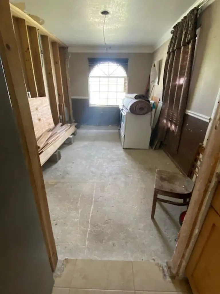 Pelican Road Yeoman Wood 17 Grand Bahama Freeport BS