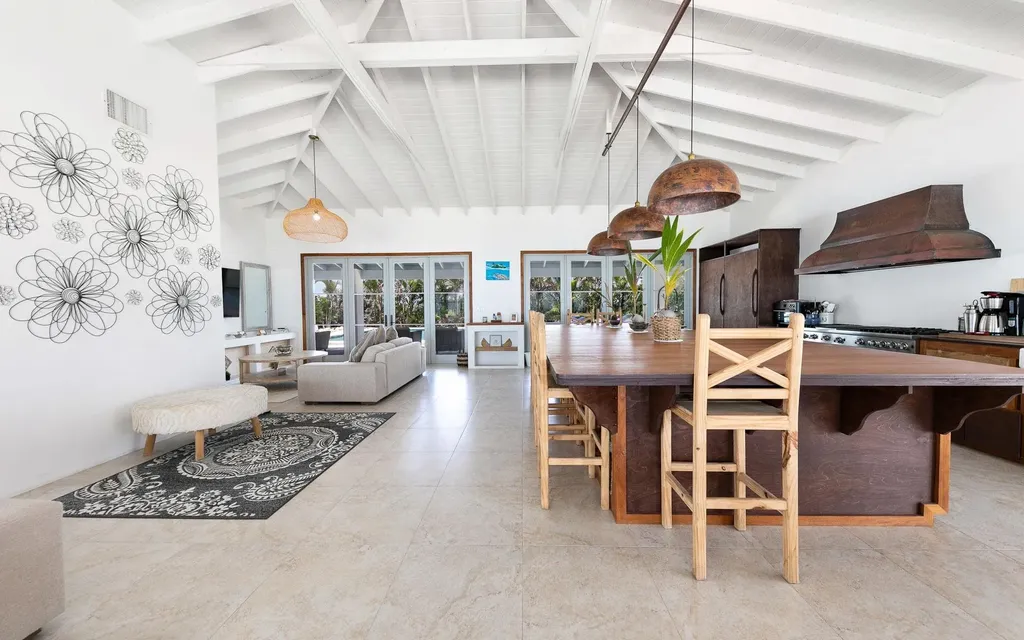 Narikela Estate Staniel Cay Exuma BS