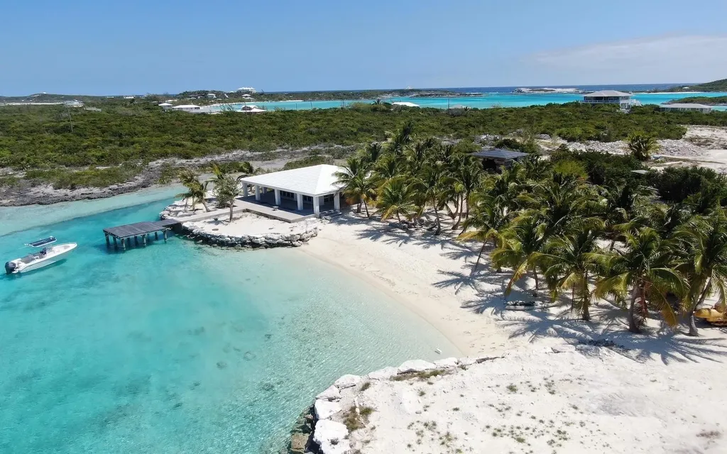 Narikela Estate Staniel Cay Exuma BS