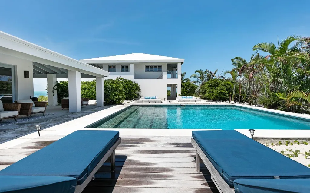 Narikela Estate Staniel Cay Exuma BS