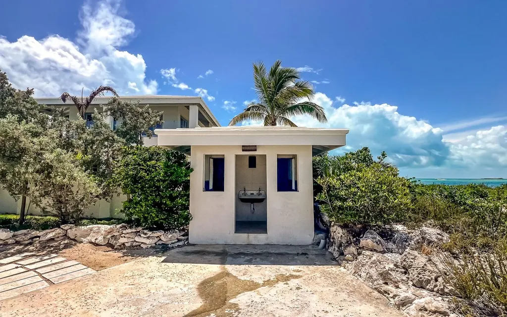 Narikela Estate Staniel Cay Exuma BS