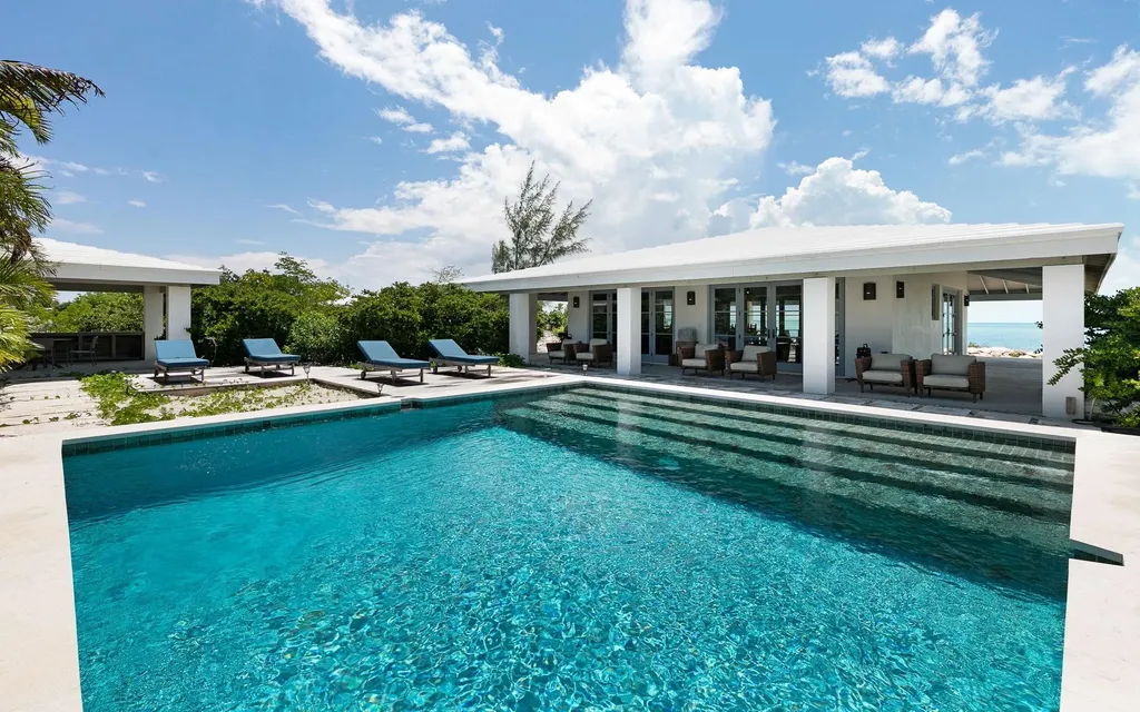 Narikela Estate Staniel Cay Exuma BS