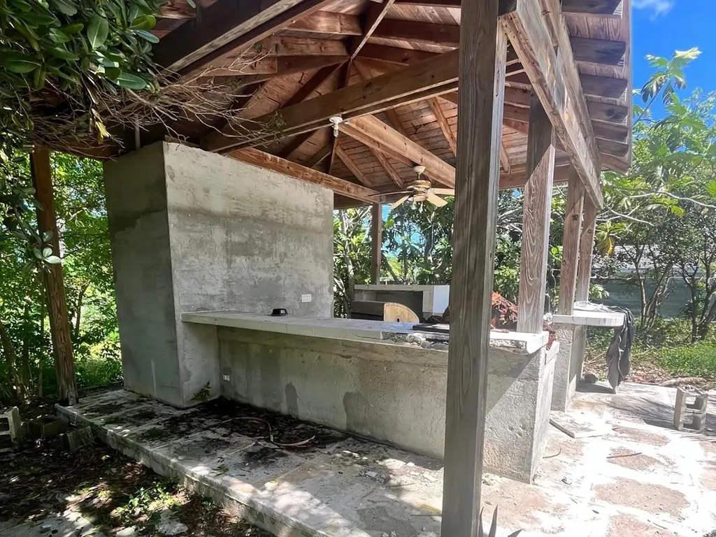 #32 Ridgeway Estates New Providence Paradise Island BS