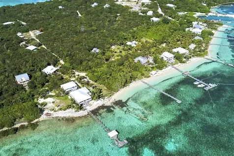 East Breeze, Lot 123 Abaco BS