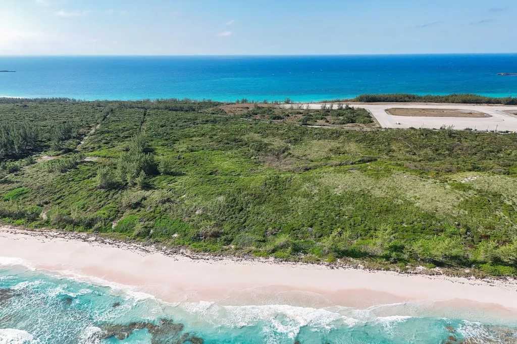 Jhade Beach Eleuthera BS