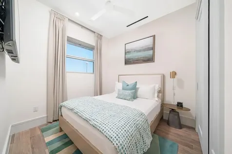 4 Marina Way New Providence Paradise Island BS