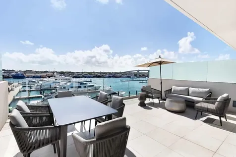 4 Marina Way New Providence Paradise Island BS