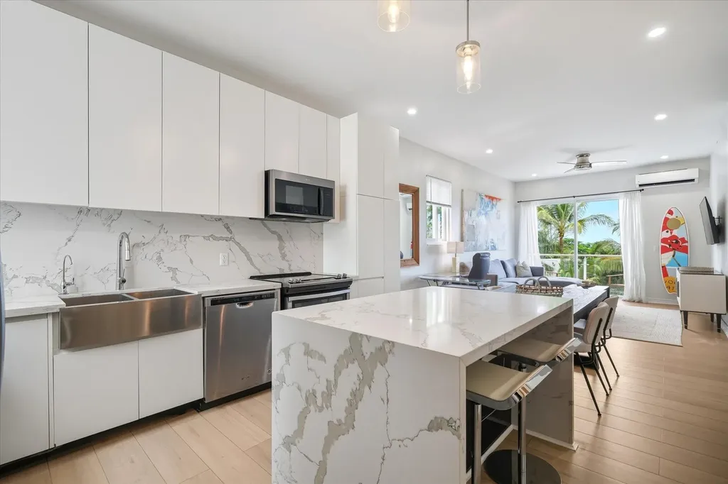 14 Miramar West New Providence Paradise Island BS