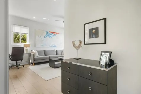 14 Miramar West New Providence Paradise Island BS