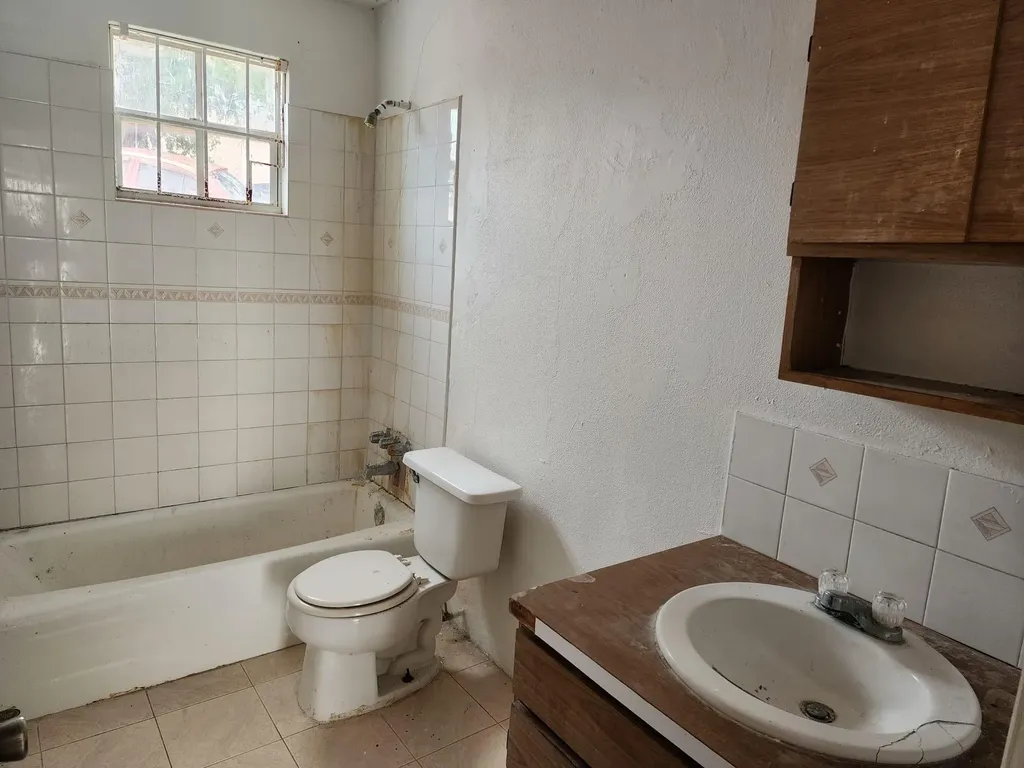 Fire Trail Road New Providence Paradise Island BS