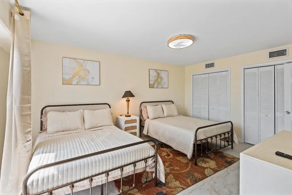 Unit 301 Pilot House New Providence Paradise Island BS