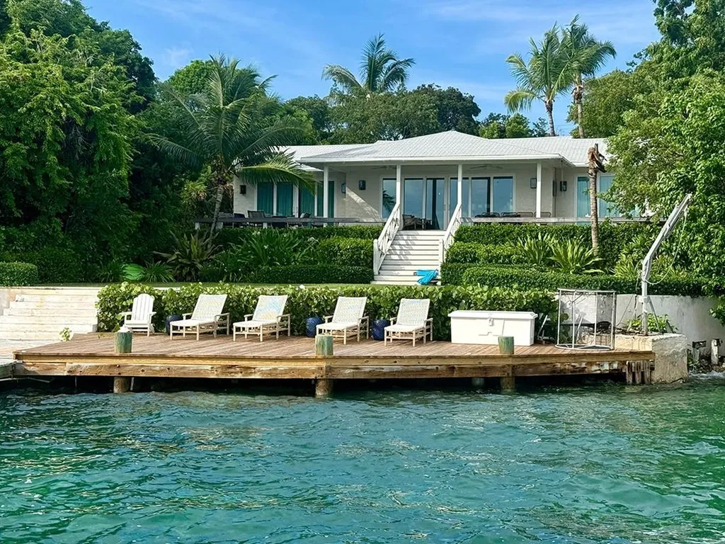 Arawak Drive Eleuthera BS