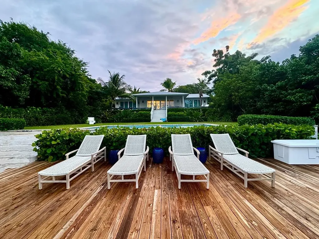 Arawak Drive Eleuthera BS