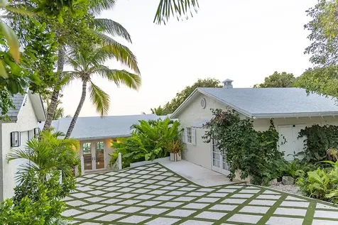 Arawak Drive Eleuthera BS