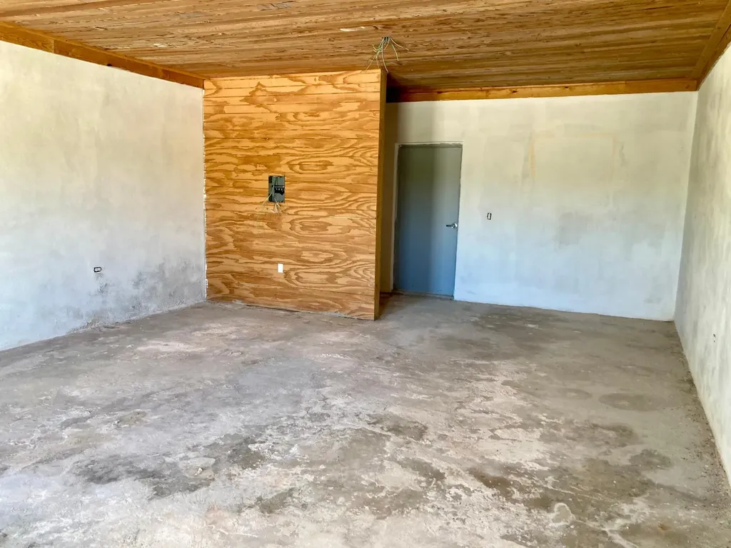 Gregory Town Commercial Center, Eleuthera Eleuthera BS