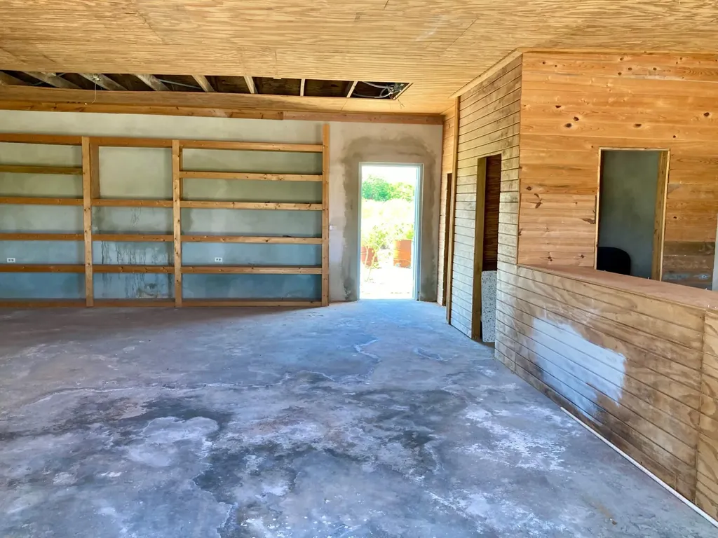 Gregory Town Commercial Center, Eleuthera Eleuthera BS